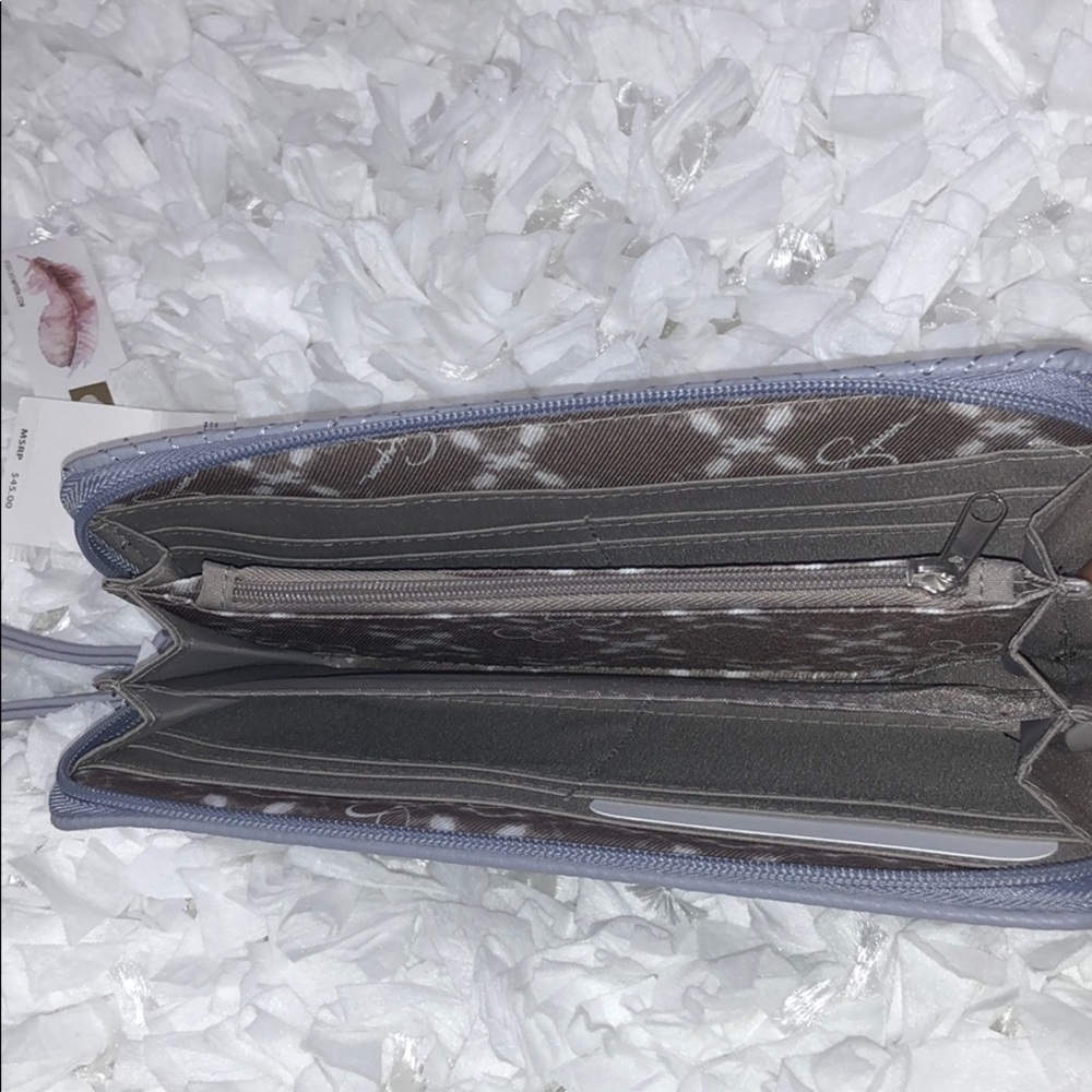 Jessica Simpson Sadie Wristlet Lilac Grey NWT - Picture 5 of 5